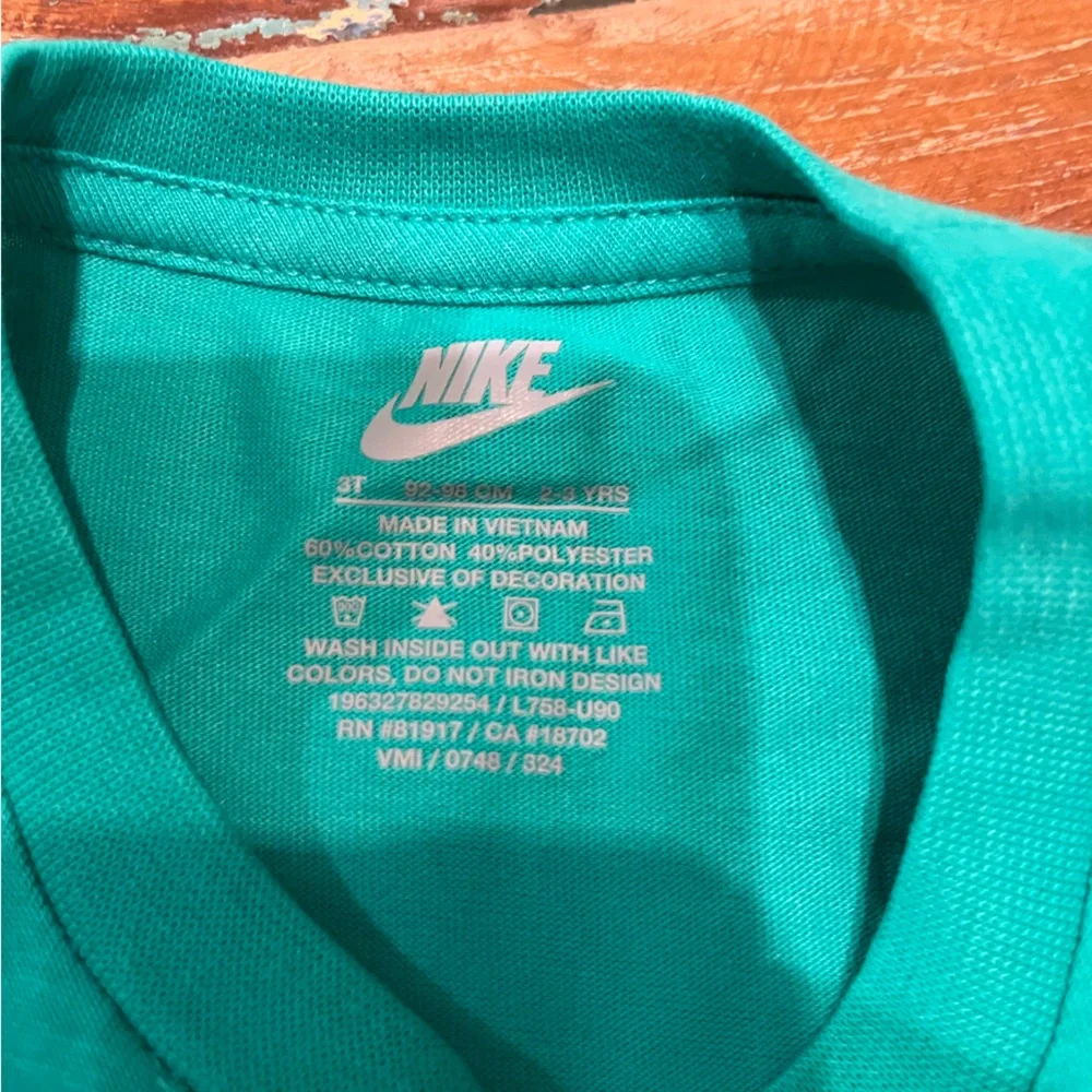 NWT Nike Boys 2 Piece Shorts Set - Picture 3 of 8